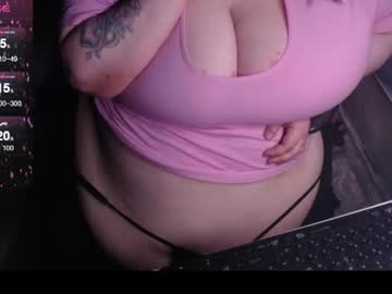  ellybelly 