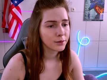 aliceinredsquar