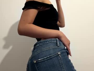 hillarynapenas