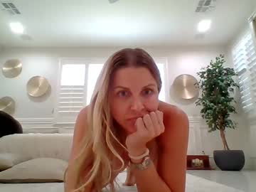 hotvalentinalux