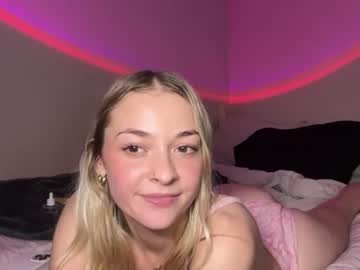 kenziekissesss