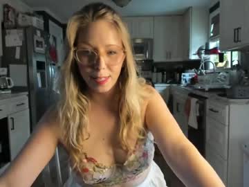 nikkib653466