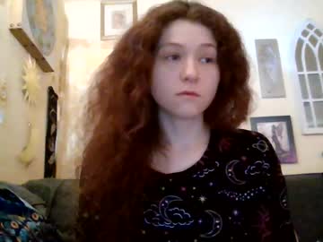 queencrimsonlvx