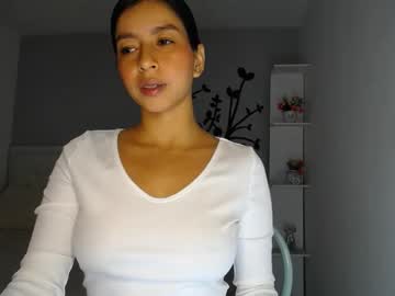 sara tris