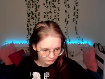 shy elina01