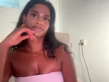 suraya ndia